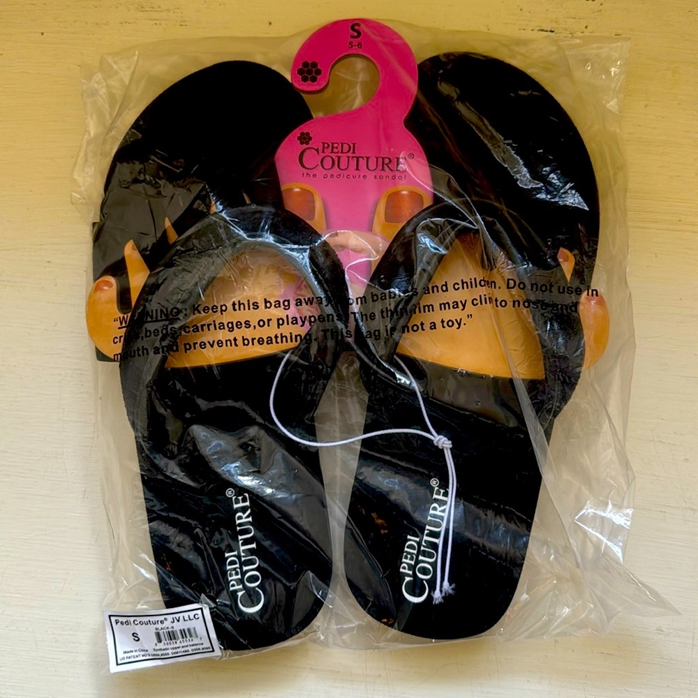Pedi-Couture Pedicure sandals. Size S, fits women’s 5-6